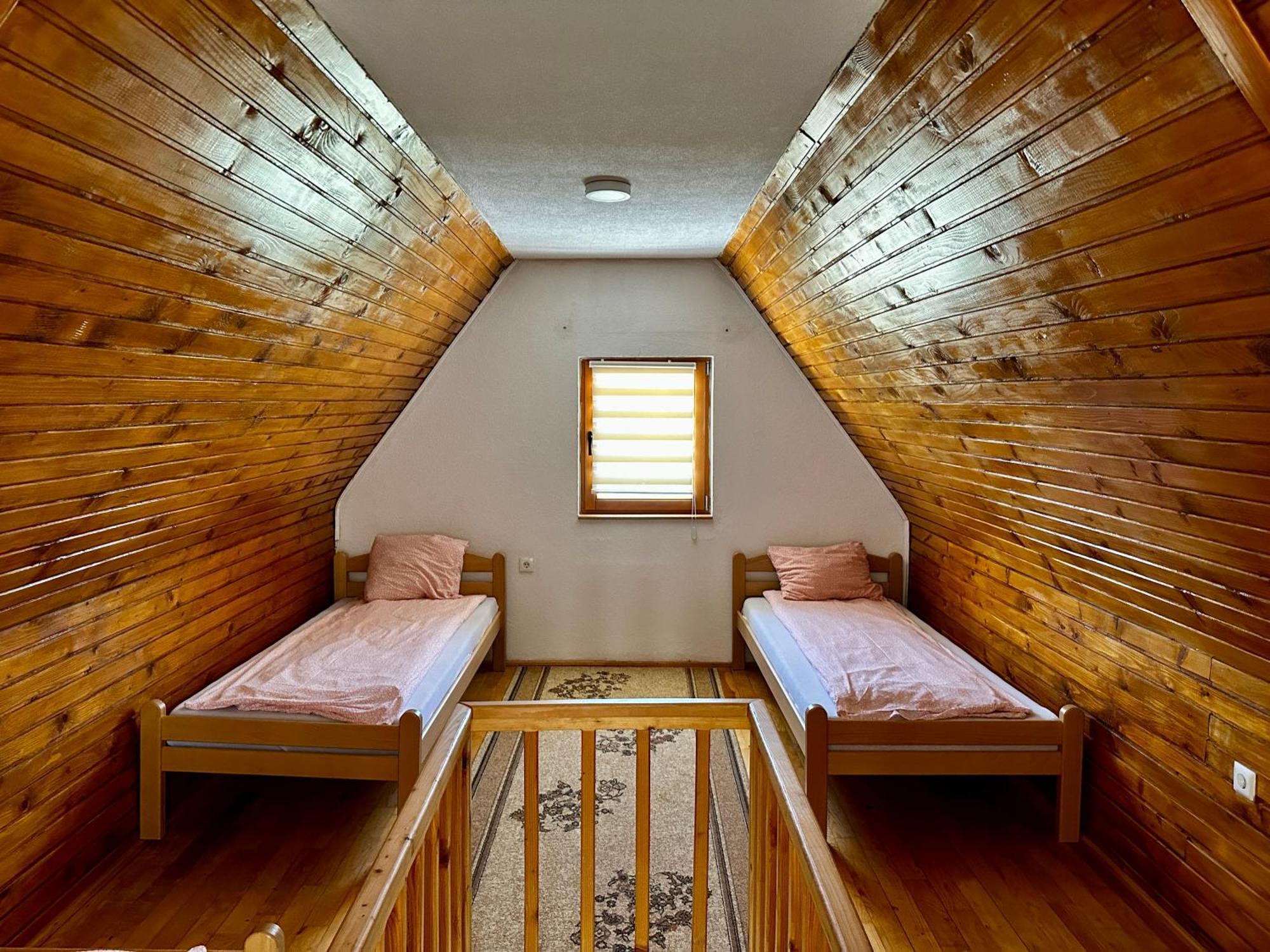 Holiday Home Krajina II ヴラシチ エクステリア 写真