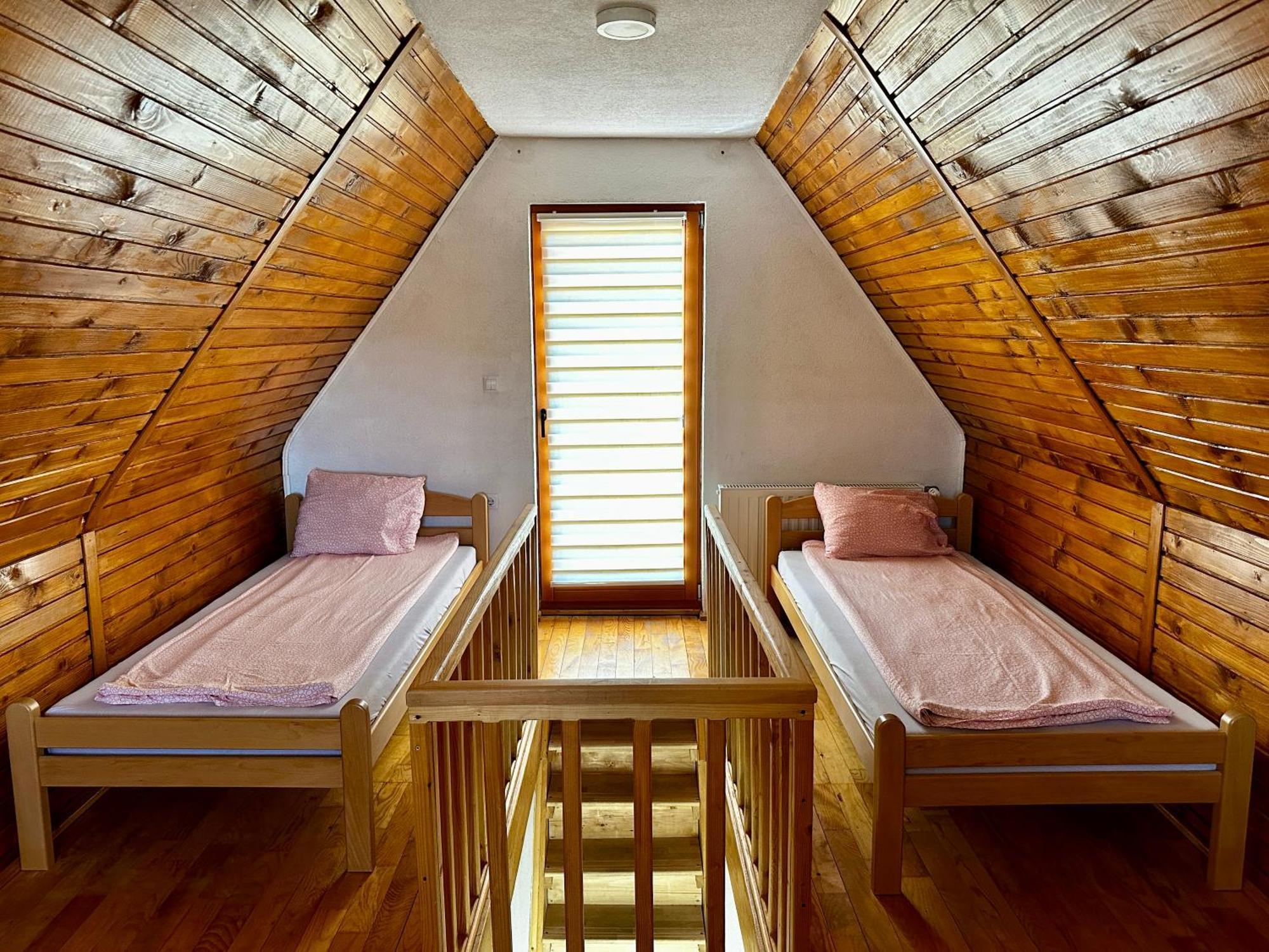 Holiday Home Krajina II ヴラシチ エクステリア 写真